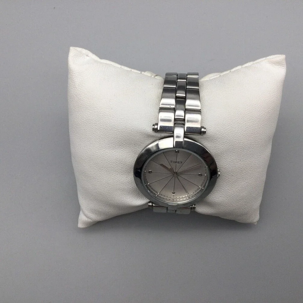 Timex Greenwich Womens Watch 32mm Silver Dial Stainless New Battery 6